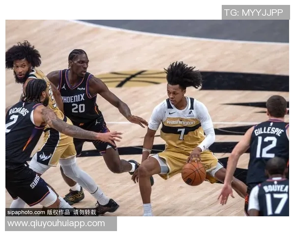 布克热身后将决定是否在麦迪逊广场花园出战比赛