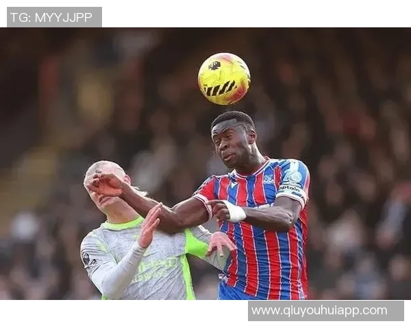 拜仁与切尔西争夺森林后卫穆里略明夏目标锁定格伊