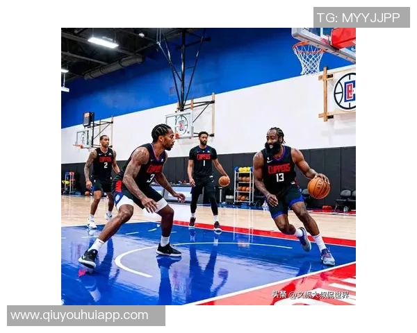 快船全员健康迎战太阳主场揭幕战期待精彩表现 快船全员健康迎战太阳主场揭幕战期待精彩表现