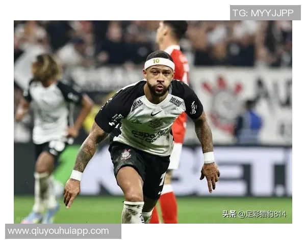 巴媒称科林蒂安主席要求德佩搬离豪华酒店套房但他留队可能性依旧较大 巴媒称科林蒂安主席要求德佩搬离豪华酒店套房但他留队可能性依旧较大